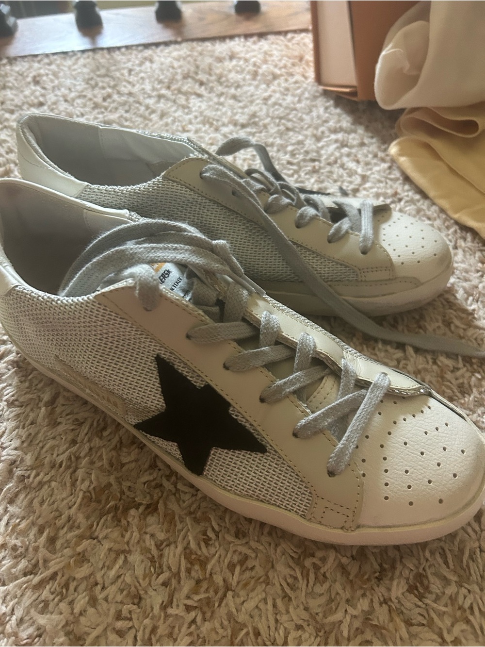 Golden Goose Cream Sneakers with Black Star